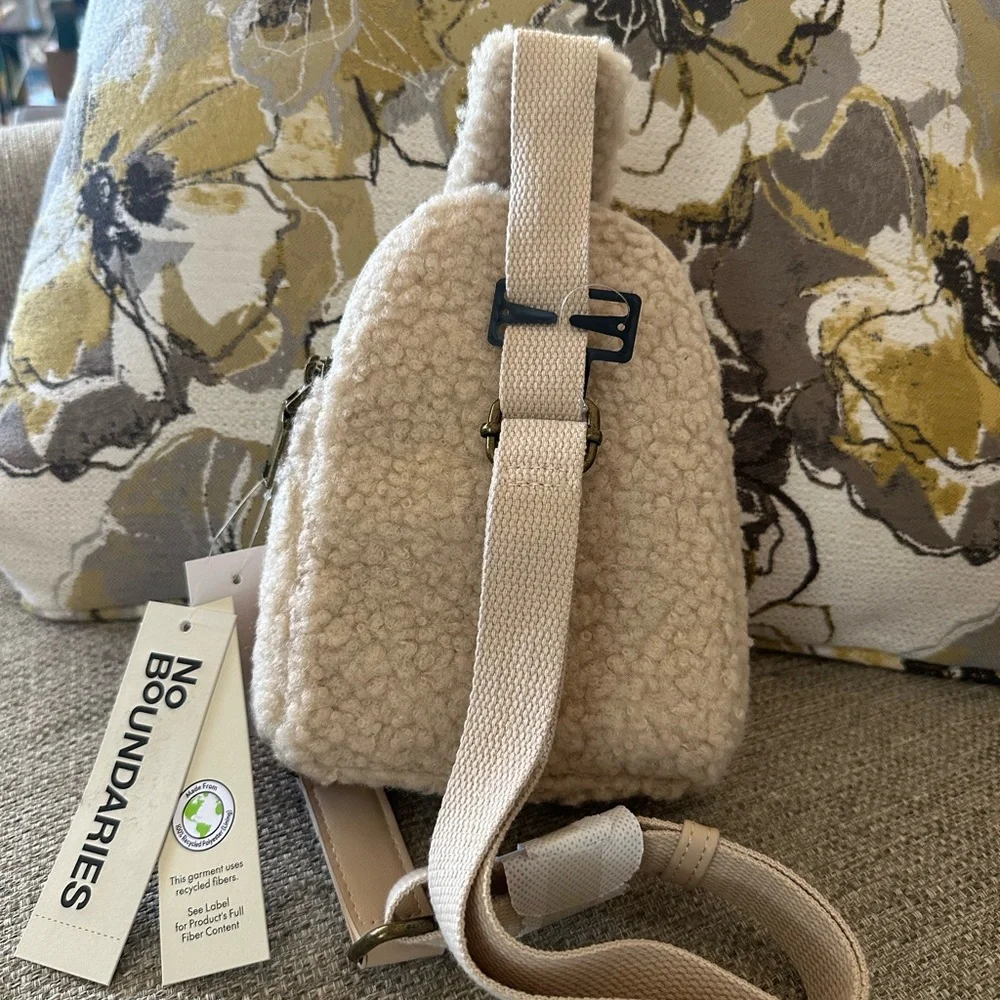 No Boundaries Soft Faux Sherpa‎ Kid's Sling Backpack Eco Friendly NWT